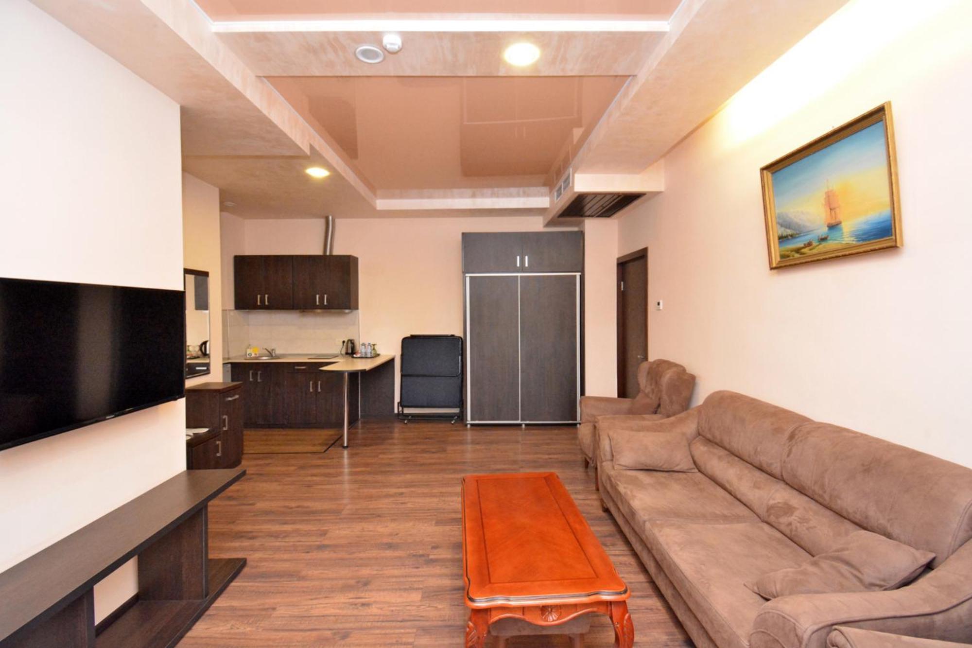 Partez Hotel Yerevan Bagian luar foto