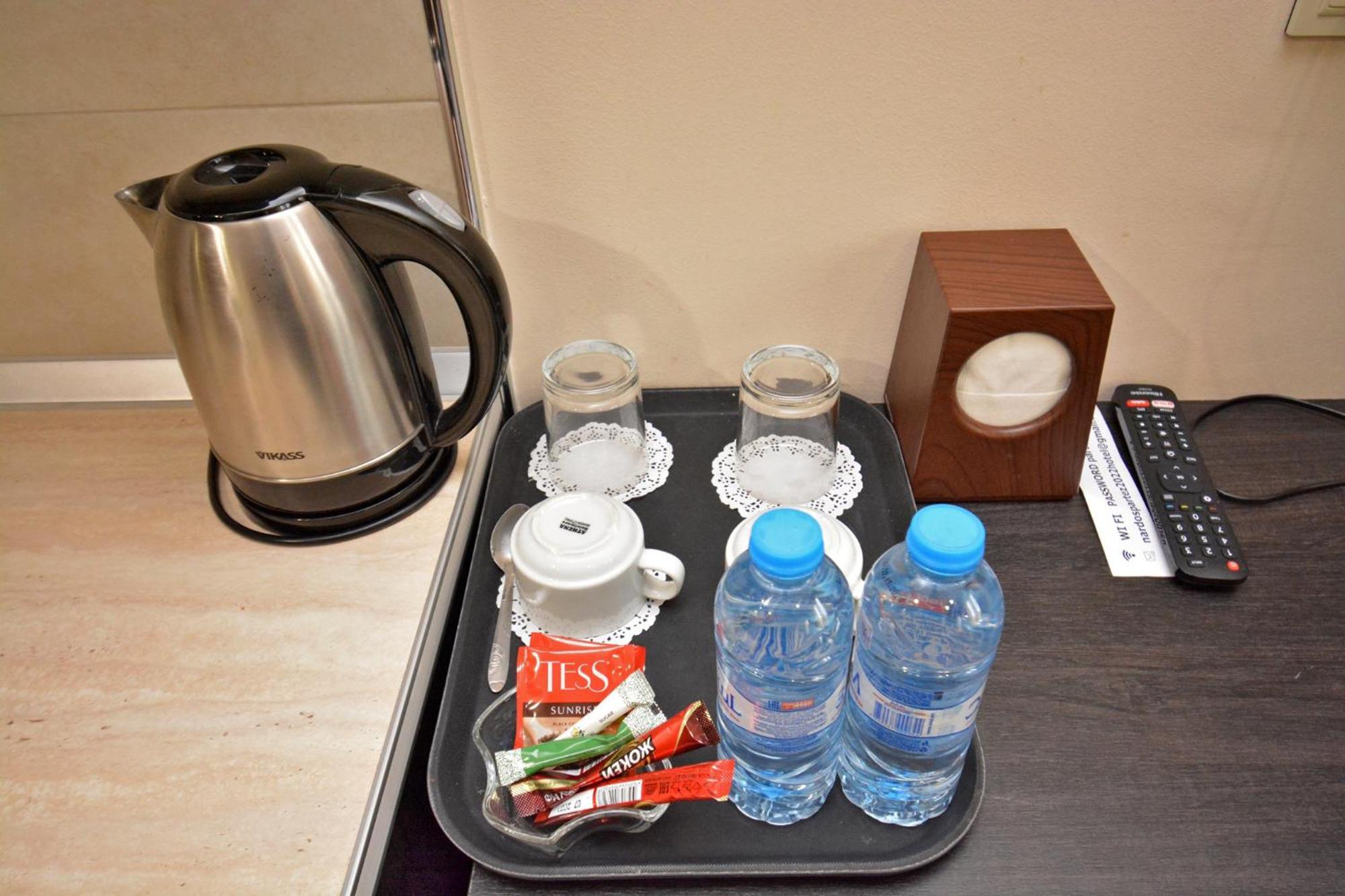 Partez Hotel Yerevan Bagian luar foto