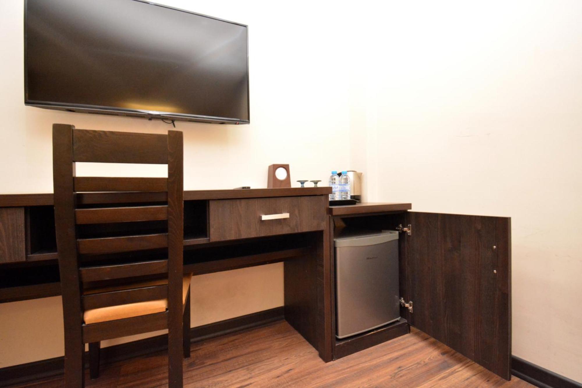 Partez Hotel Yerevan Bagian luar foto